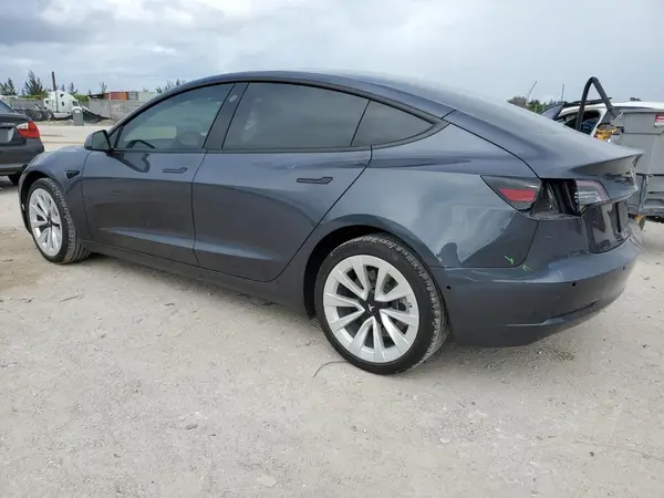 5YJ3E1EB5NF278481 2022 TESLA MODEL 3 - Image 2