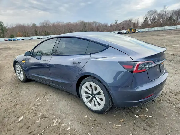 5YJ3E1EB5NF287181 2022 TESLA MODEL 3 - Image 2