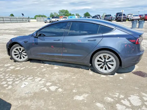 5YJ3E1EB5NF288105 2022 TESLA MODEL 3 - Image 2