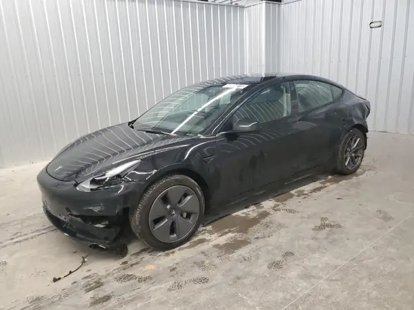 5YJ3E1EB5NF288380 2022 TESLA MODEL 3 - Image 1