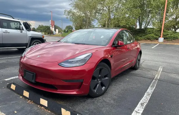 5YJ3E1EB5NF288878 2022 TESLA MODEL 3 - Image 2