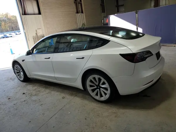 5YJ3E1EB5NF291344 2022 TESLA MODEL 3 - Image 2