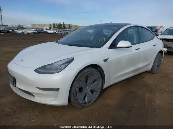 5YJ3E1EB5NF295569 2022 TESLA MODEL 3 - Image 2