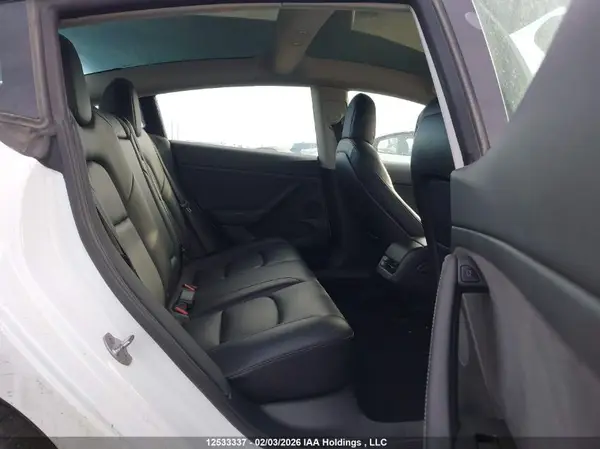 5YJ3E1EB5NF295569 2022 TESLA MODEL 3 - Image 8