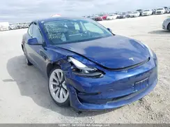 5YJ3E1EB5NF299718 2022 TESLA MODEL 3
