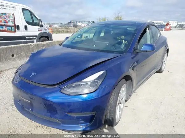 5YJ3E1EB5NF299718 2022 TESLA MODEL 3 - Image 2