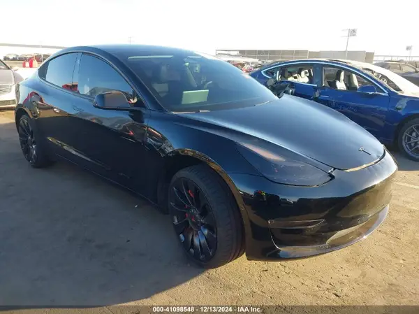 5YJ3E1EB5NF313360 2022 TESLA MODEL 3 - Image 1