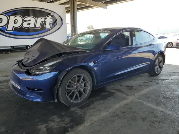 5YJ3E1EB5NF314721 2022 TESLA MODEL 3 - Image 1