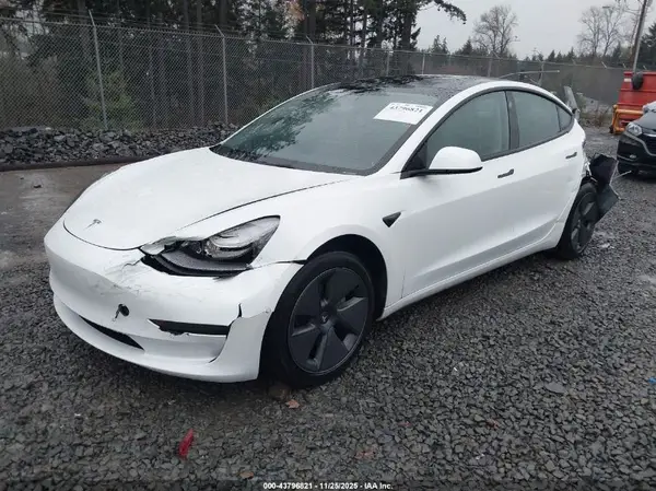 5YJ3E1EB5NF317960 2022 TESLA MODEL 3 - Image 2