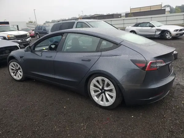 5YJ3E1EB5NF324455 2022 TESLA MODEL 3 - Image 2