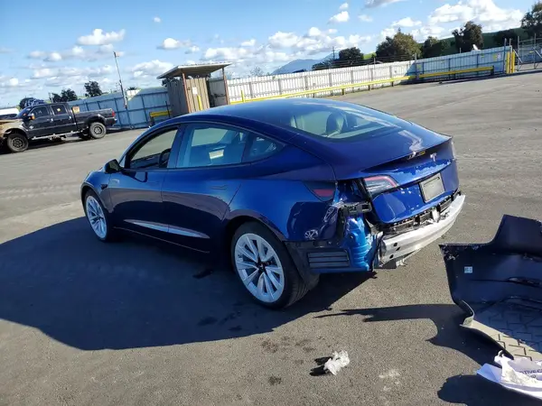 5YJ3E1EB5NF328134 2022 TESLA MODEL 3 - Image 2