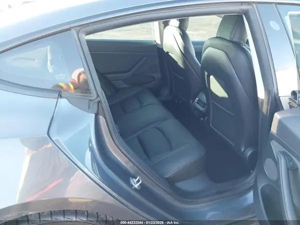 5YJ3E1EB5NF337559 2022 TESLA MODEL 3 - Image 8