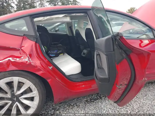 5YJ3E1EB5NF349971 2022 TESLA MODEL 3 - Image 8