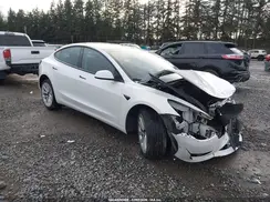 5YJ3E1EB5NF360369 2022 TESLA MODEL 3
