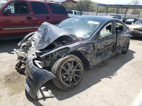 5YJ3E1EB5NF366690 2022 TESLA MODEL 3 - Image 1