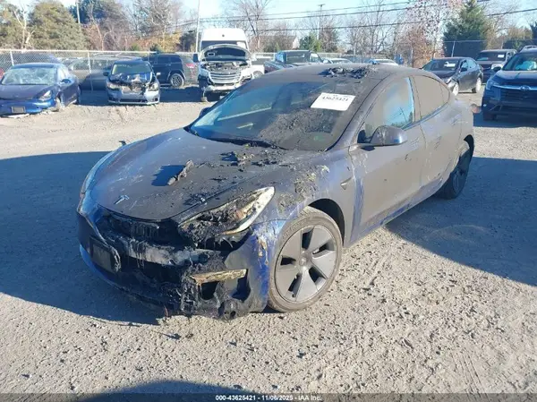 5YJ3E1EB5PF388658 2023 TESLA MODEL 3 - Image 2