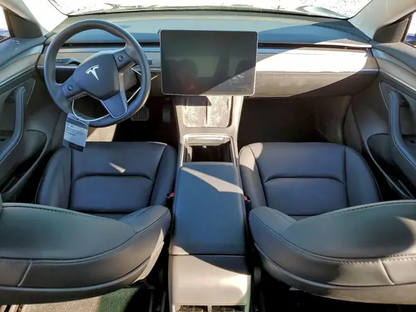 5YJ3E1EB5PF388885 2023 TESLA MODEL 3 - Image 8