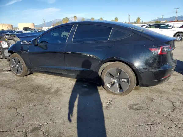 5YJ3E1EB5PF607876 2023 TESLA MODEL 3 - Image 2