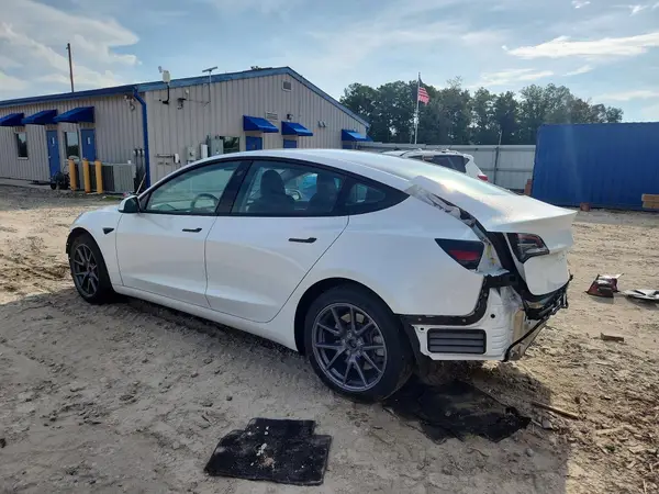 5YJ3E1EB5PF612818 2023 TESLA MODEL 3 - Image 2