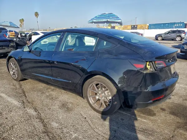 5YJ3E1EB5PF628632 2023 TESLA MODEL 3 - Image 2