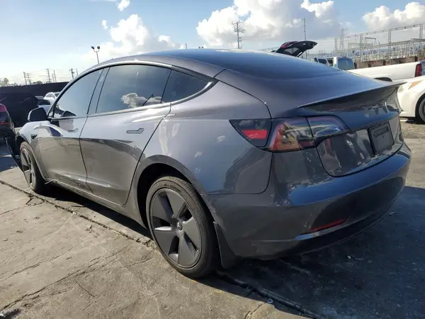 5YJ3E1EB5PF628758 2023 TESLA MODEL 3 - Image 2