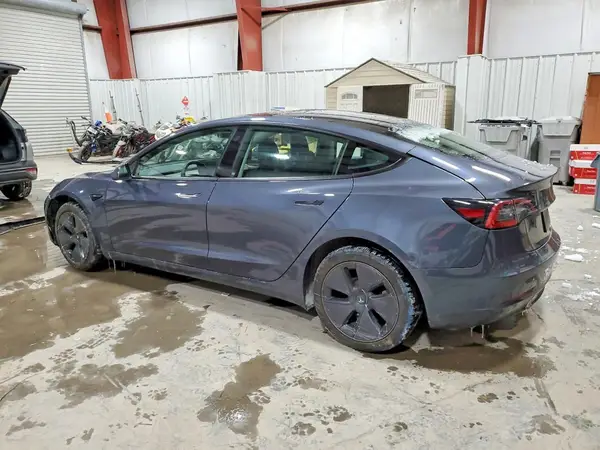 5YJ3E1EB5PF634236 2023 TESLA MODEL 3 - Image 2