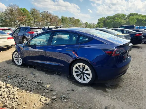 5YJ3E1EB5PF660934 2023 TESLA MODEL 3 - Image 2