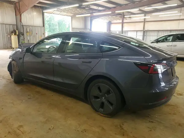 5YJ3E1EB5PF663056 2023 TESLA MODEL 3 - Image 2