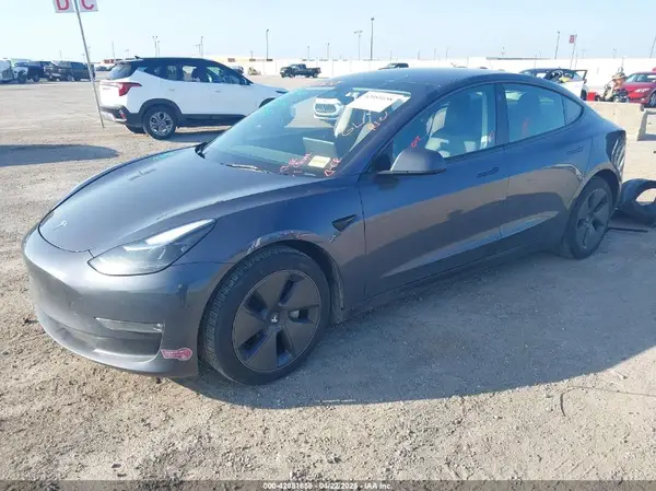 5YJ3E1EB5PF668953 2023 TESLA MODEL 3 - Image 2