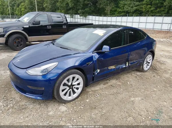 5YJ3E1EB5PF670170 2023 TESLA MODEL 3 - Image 2