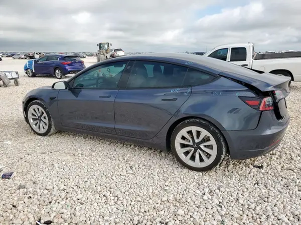 5YJ3E1EB5PF671254 2023 TESLA MODEL 3 - Image 2