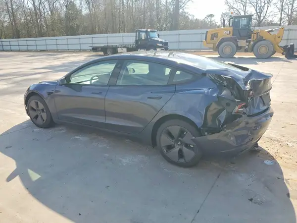 5YJ3E1EB5PF677796 2023 TESLA MODEL 3 - Image 2