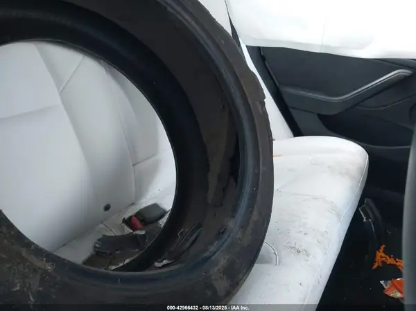 5YJ3E1EB5PF680410 2023 TESLA MODEL 3 - Image 8