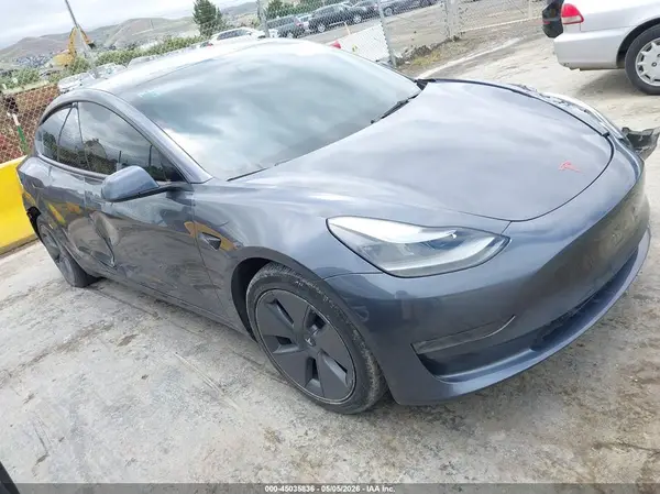 5YJ3E1EB5PF709856 2023 TESLA MODEL 3 - Image 1