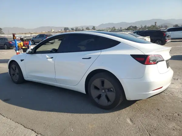 5YJ3E1EB5PF712336 2023 TESLA MODEL 3 - Image 2