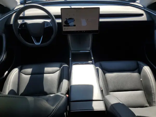 5YJ3E1EB5RF717278 2024 TESLA MODEL 3 - Image 8