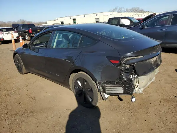 5YJ3E1EB5RF734100 2024 TESLA MODEL 3 - Image 2