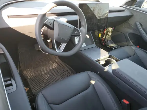 5YJ3E1EB5RF734100 2024 TESLA MODEL 3 - Image 8