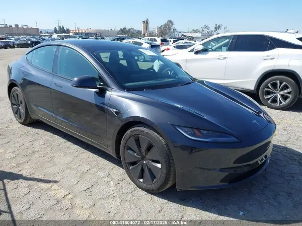 5YJ3E1EB5RF744058 2024 TESLA MODEL 3 - Image 1