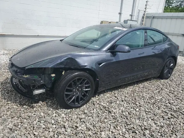 5YJ3E1EB5RF753679 2024 TESLA MODEL 3 - Image 1