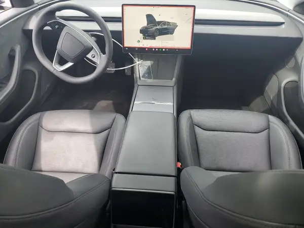 5YJ3E1EB5RF753679 2024 TESLA MODEL 3 - Image 8