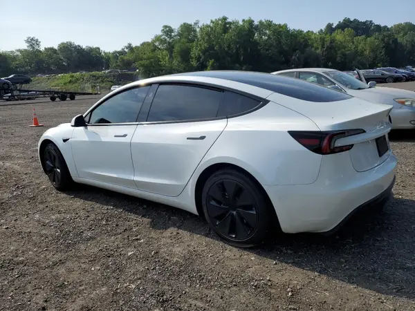 5YJ3E1EB5RF771681 2024 TESLA MODEL 3 - Image 2
