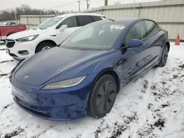 5YJ3E1EB5RF772605 2024 TESLA MODEL 3 - Image 1