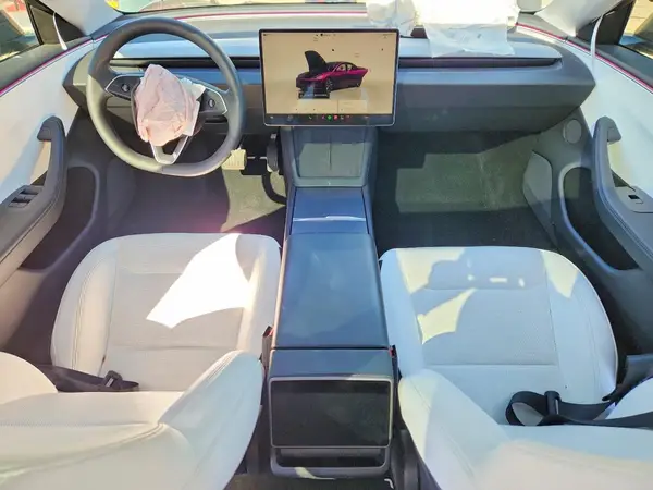 5YJ3E1EB5RF793261 2024 TESLA MODEL 3 - Image 8