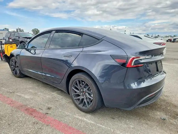 5YJ3E1EB5RF799996 2024 TESLA MODEL 3 - Image 2