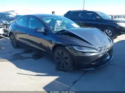 5YJ3E1EB5RF818806 2024 TESLA MODEL 3