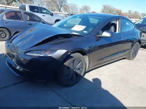 5YJ3E1EB5RF818806 2024 TESLA MODEL 3 - Image 2