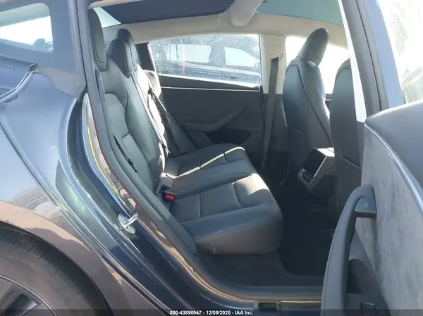 5YJ3E1EB5RF818806 2024 TESLA MODEL 3 - Image 8