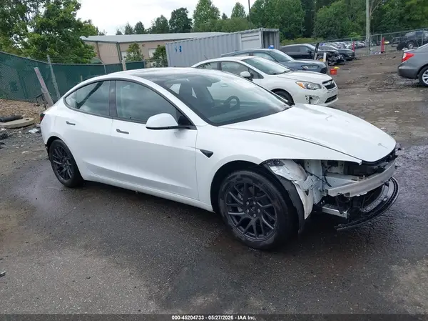 5YJ3E1EB5RF826792 2024 TESLA MODEL 3 - Image 1