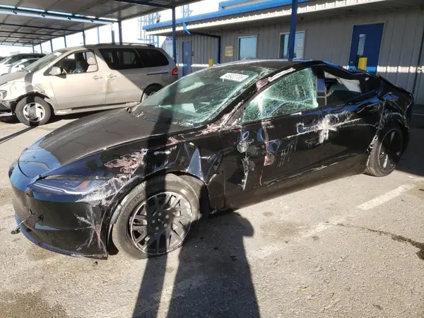 5YJ3E1EB5RF834102 2024 TESLA MODEL 3 - Image 1